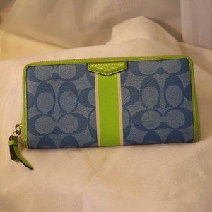 COACH SIGNATURE STRIPE ACCORDION ZIP WALLET Blue/green
